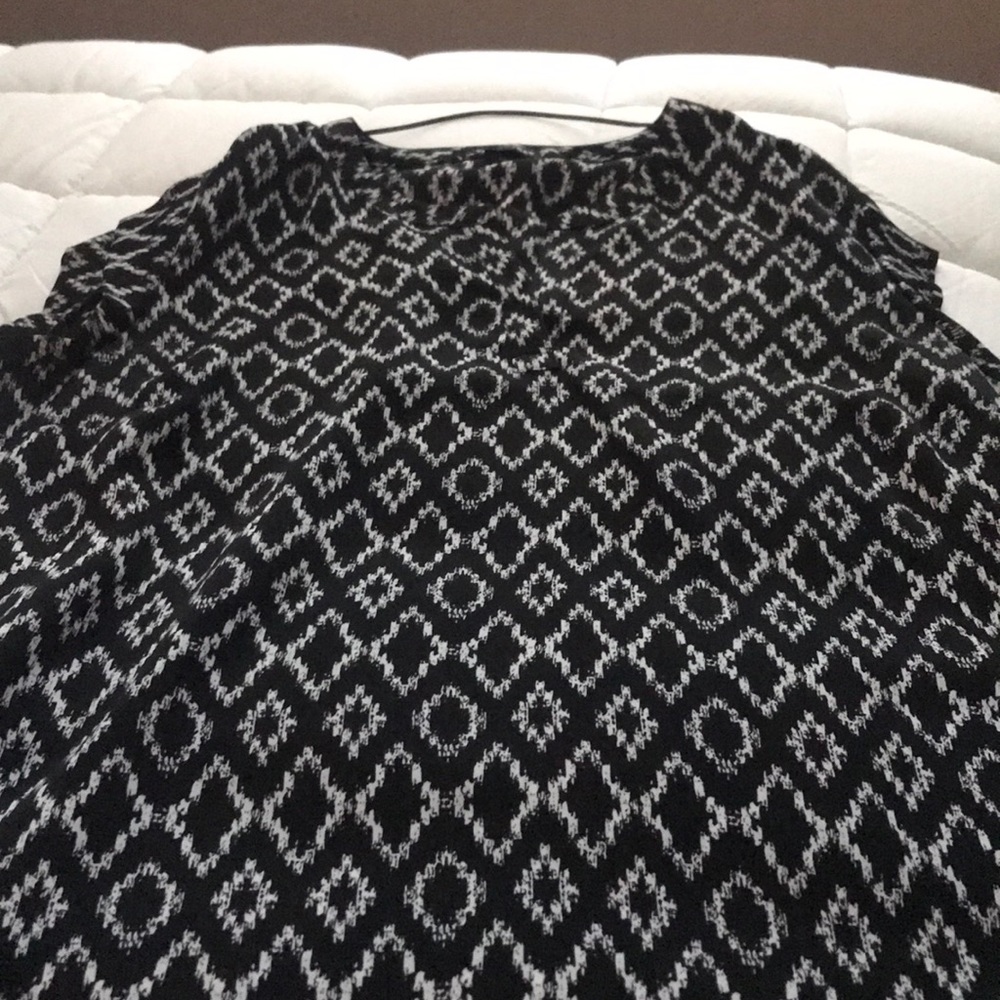 Sleeveless blouse